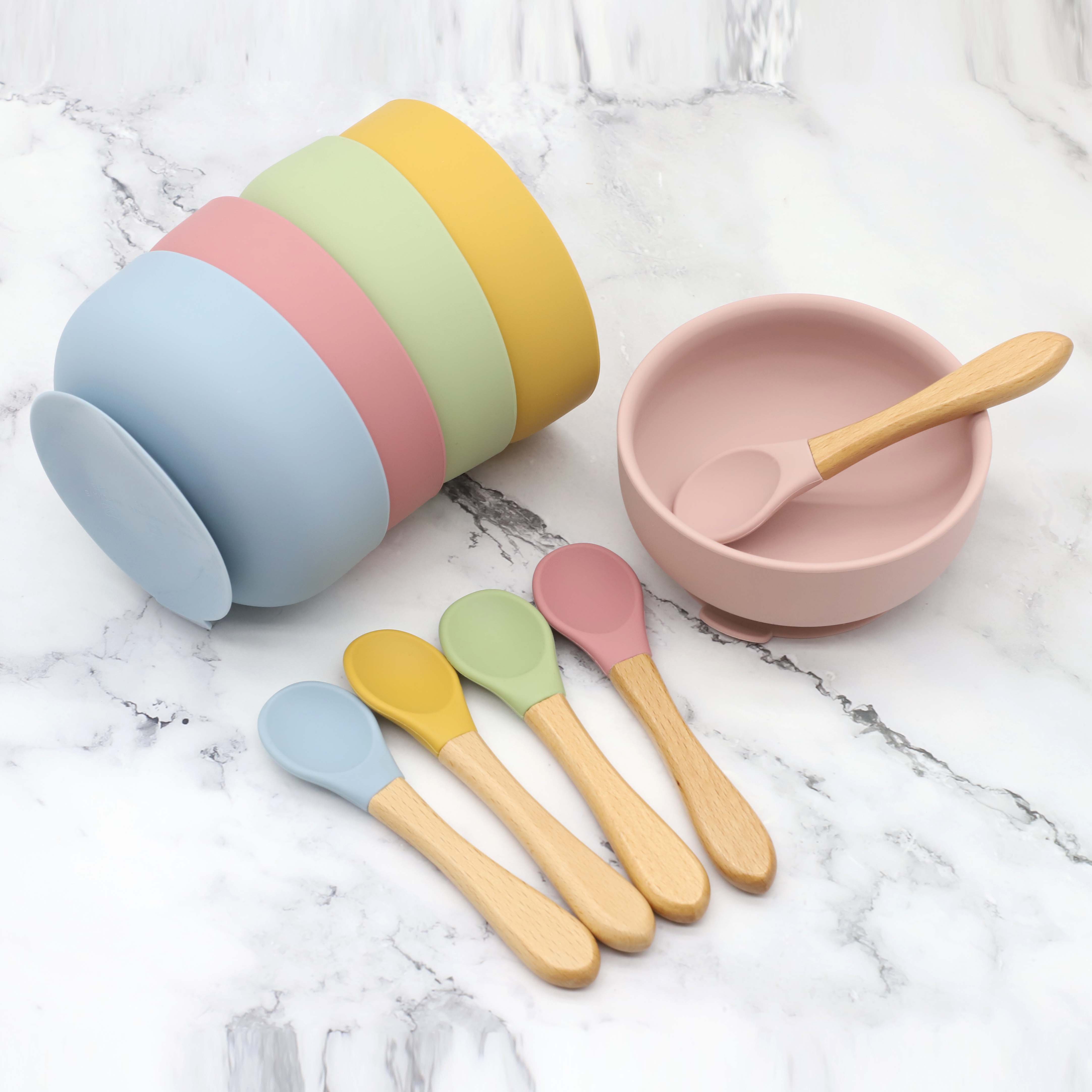 Baby Food Guide - Silicone bowl with suction cup, wooden